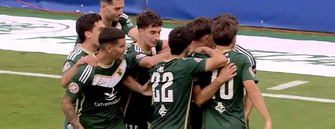 Sanchidrián se hace gigante para dar la primera victoria al Cacereño